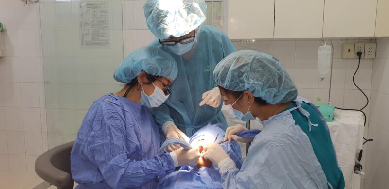 cay ghep implant nha khoa hoang yen dental